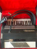 Operaphon Magister Accordeon met Koffer, Muziek en Instrumenten, Accordeons, Overige merken, Gebruikt, 80-bas, Met riemen
