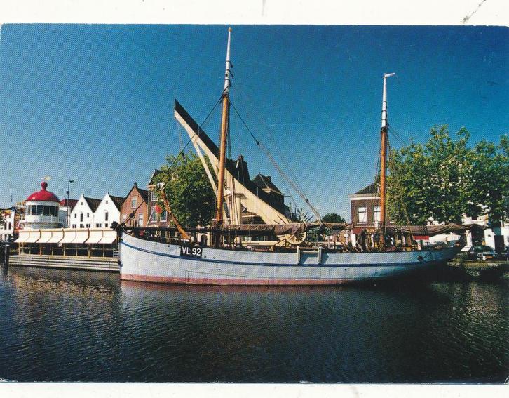 1351 Vlaardingen,  Zeillogger VL92 voor de VLaardingse, Verzamelen, Scheepvaart, Kaart, Foto of Prent, Ophalen of Verzenden