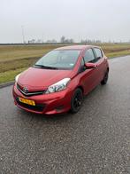 Toyota Yaris 1.3 2012 Nieuwe APK, Auto's, Stof, 40 €/maand, 4 cilinders, Overige kleuren