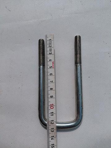 10x Aanhanger U bouten 12x4 cm beschikbaar voor biedingen