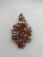 Grote zilverkleurige kettinghanger met rode steentjes, Sieraden, Tassen en Uiterlijk, Overige materialen, Gebruikt, Overige voorstellingen