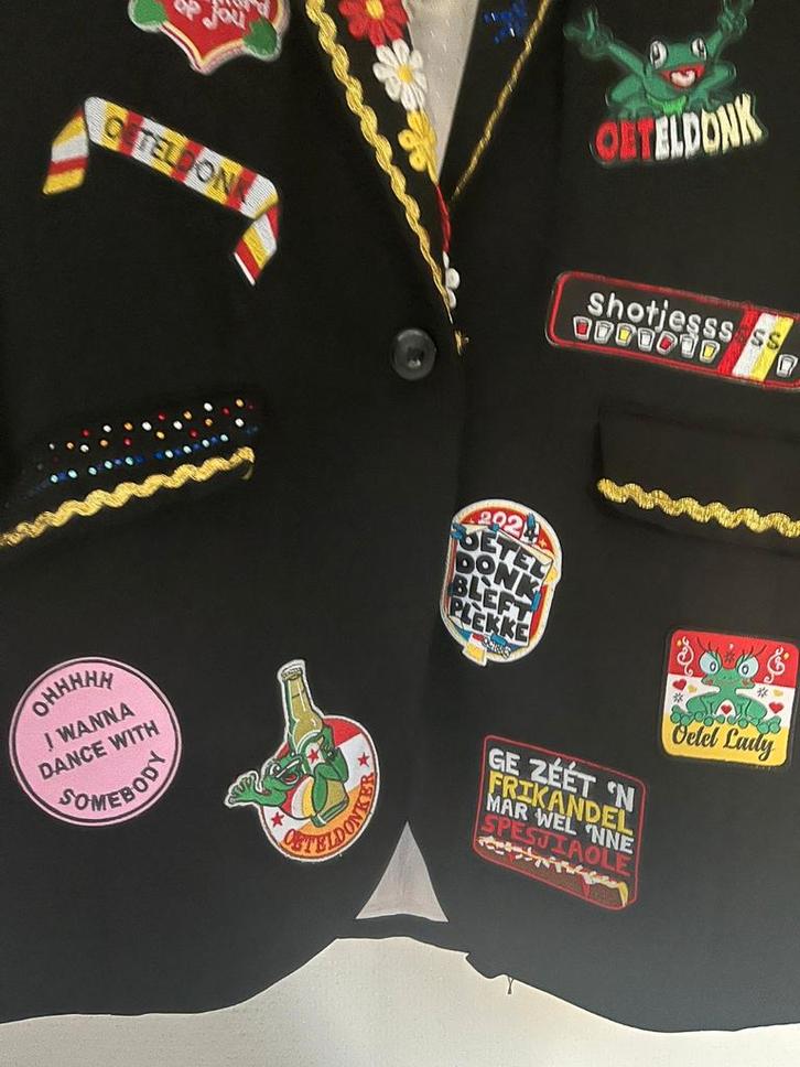 Carnavalsjasje dames maat 38 - Oeteldonk, Kleding | Dames, Carnavalskleding en Feestkleding, Ophalen