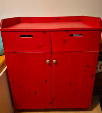 Rode commode, ZGAN beschikbaar voor biedingen