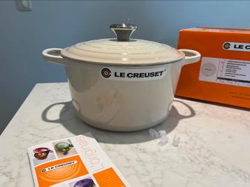 NIEUWE Le Creuset hoge braadpan 24cm Meringue met doos beschikbaar voor biedingen