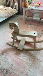 Houten hobbelpaardje, Ophalen, Gebruikt