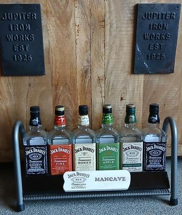Jack Daniels / Whiskey display / Mancave. beschikbaar voor biedingen