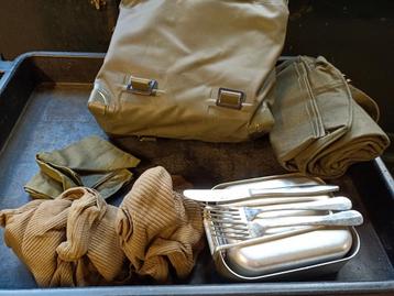 Militaire mess tin set  beschikbaar voor biedingen