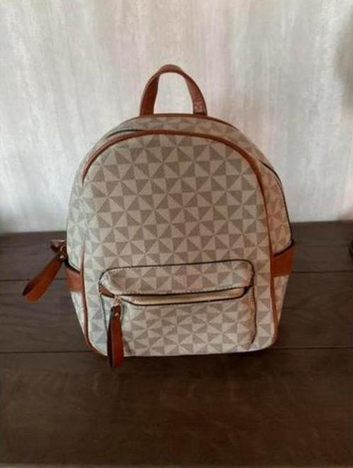 Leuke rugtas - gekocht op Kreta - nieuw (KWF), Sieraden, Tassen en Uiterlijk, Tassen | Rugtassen, Zo goed als nieuw, 25 tot 40 cm
