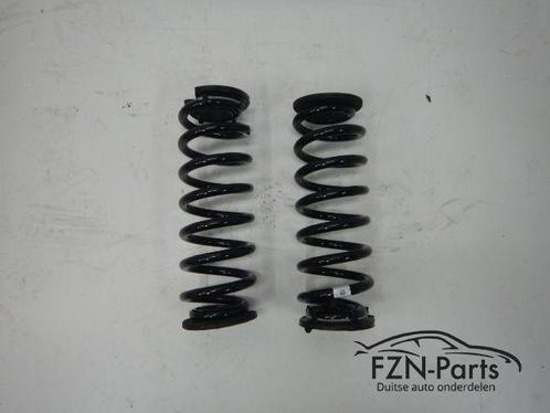 VW Tiguan 5NA R Veren Set Achterzijde L + R 5QS511103BG, Auto-onderdelen, Ophanging en Onderstel, Gebruikt, Ophalen of Verzenden