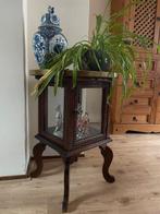 Antiek theekastje kastje met messing blad hoogte 62 cm, Huis en Inrichting, Kasten | Vitrinekasten, Ophalen, Gebruikt, 50 tot 100 cm