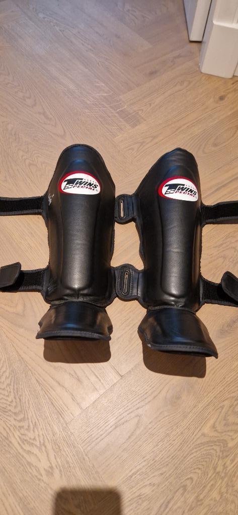 Kickboks scheenbeschermers Twins | kickboxing chinguards Twi, Sport en Fitness, Vechtsporten en Zelfverdediging, Gebruikt, Overige