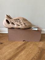 Adidas Yeezy Foam Runner Sand - maat 38, Kleding | Dames, Schoenen, Ophalen of Verzenden, Nieuw, Beige, Slippers