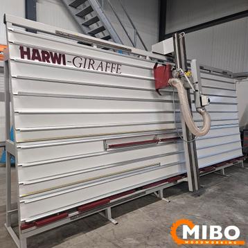 Harwi platenzaag 3300 x 1550 met voorritser ** platenzaag beschikbaar voor biedingen