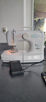 Victoria 270b, Ophalen of Verzenden, Naaimachine, Overige merken