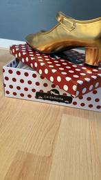 La señorita schoenen, Ophalen, Zo goed als nieuw