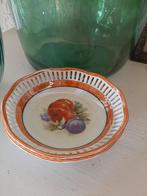 Set vintage porseleinen fruitschaaltjes pruim, Ophalen