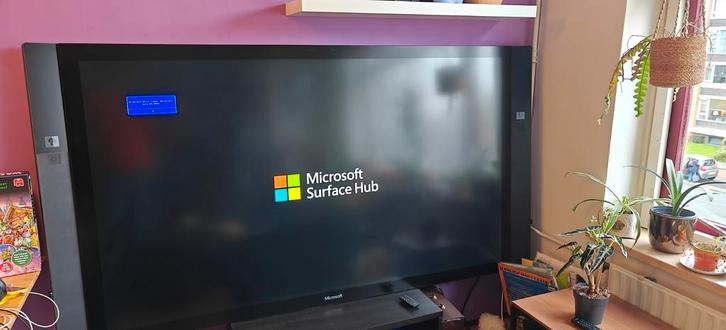 Microsoft Surface Hub v1 84 inch, Computers en Software, Monitoren, Gebruikt, Ophalen