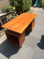 Houten vintage bureautafel, Ophalen