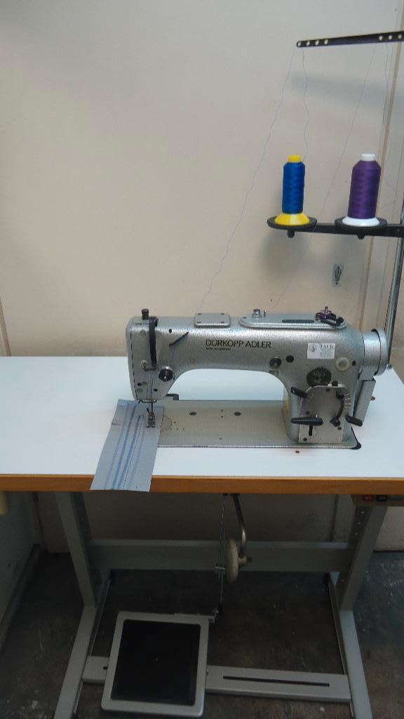 Industrie Naaimachine Durkopp Adler Zig -zag Rechtstikker, Hobby en Vrije tijd, Naaimachines en Toebehoren, Gebruikt, Naaimachine