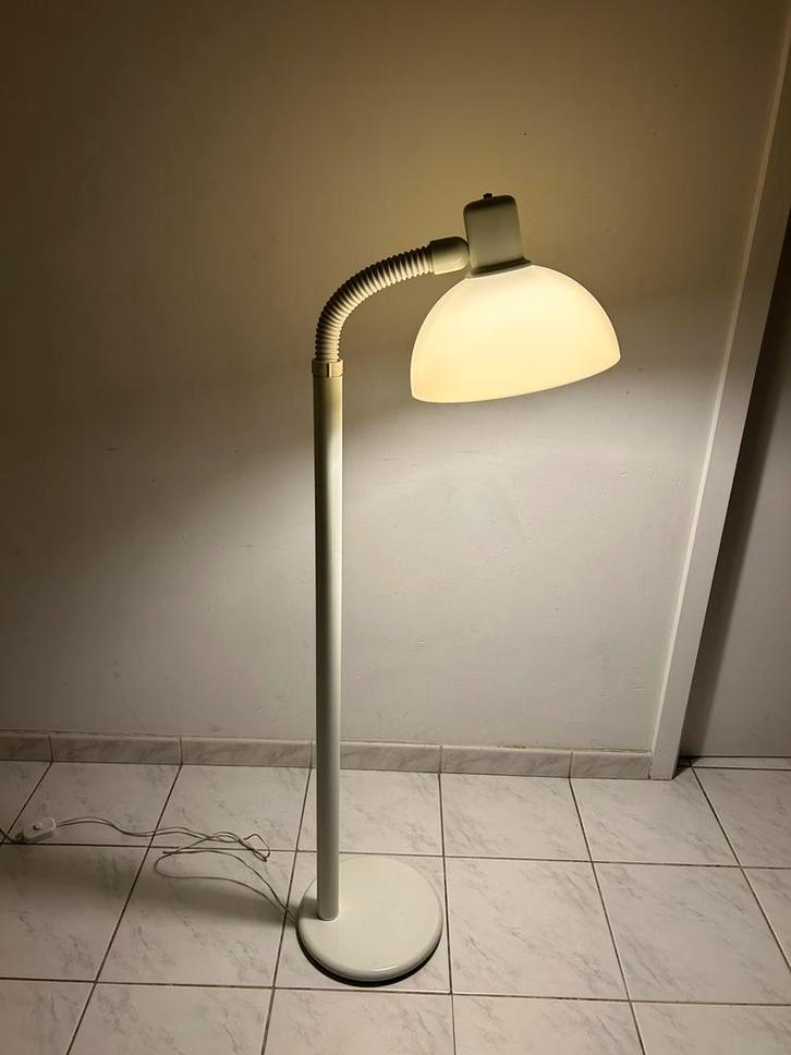 Vintage space age mushroom vloerlamp wit, Huis en Inrichting, Lampen | Vloerlampen, Gebruikt, 100 tot 150 cm, Kunststof, Ophalen