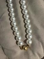 Prachtige parelketting m goudkleurig magneet, Ophalen of Verzenden, Zo goed als nieuw, Goud, Overige materialen