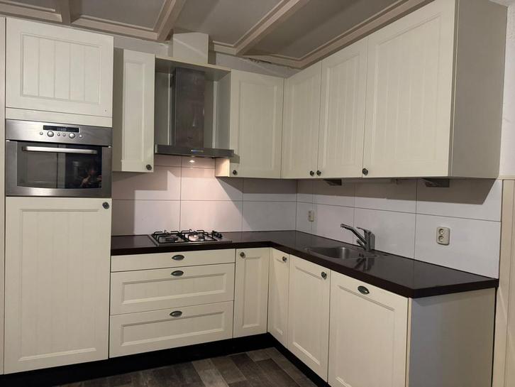 Complete Landelijke Hoekkeuken + Apparatuur + GEDEMONTEERD, Huis en Inrichting, Keuken | Complete keukens, Zo goed als nieuw, Hoekkeuken