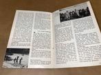 Nieuw-Guinea. De geschiedenis van een kolonie. 1961., Boeken, Ophalen of Verzenden, 20e eeuw of later, Gelezen