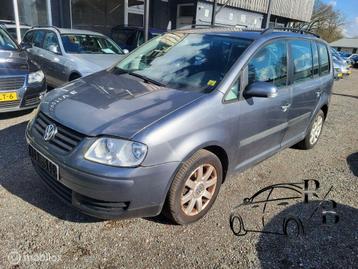 Volkswagen Touran 1.6-16V FSI EXPORT ONLY AIRCO/TREKHAAK beschikbaar voor biedingen