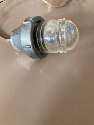Oldtimer toplicht > 12 volt beschikbaar voor biedingen