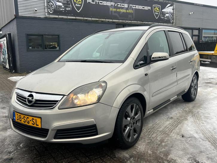 Opel Zafira 1.8 Executive 7-Persoons / Airco / Trekhaak., Auto's, Opel, Bedrijf, Te koop, Zafira, ABS, Airbags, Airconditioning