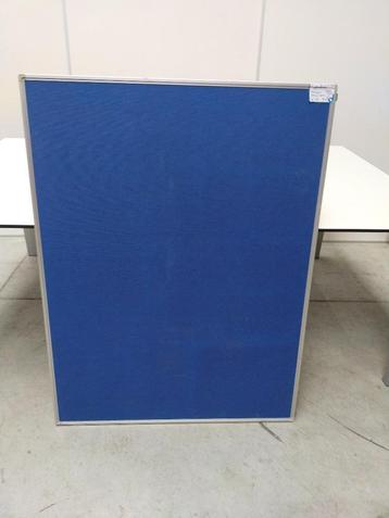 Prikbord textiel blauw 92x121 cm beschikbaar voor biedingen
