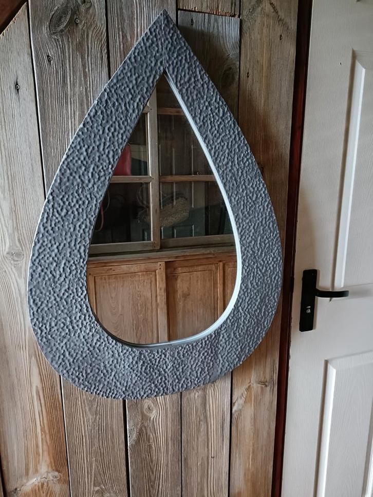 Druppel Spiegel - Uniek Design, Huis en Inrichting, Woonaccessoires | Spiegels, Zo goed als nieuw, Minder dan 50 cm, Minder dan 100 cm