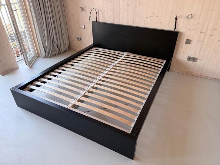 Bed Ikea Malm 160x200 cm bruinzwart, Huis en Inrichting, Slaapkamer | Bedden, Gebruikt, Tweepersoons, 160 cm, Hout, Zwart, Ophalen