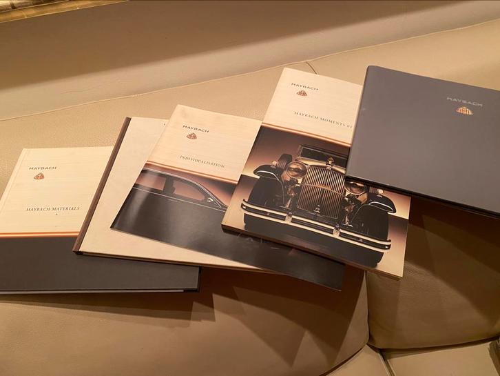 Mercedes diversen voor de verzamelaar: boeken/luxe brochures, Verzamelen, Automerken, Motoren en Formule 1, Zo goed als nieuw