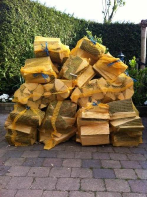Haardhout in netzakken aangeboden, Tuin en Terras, Haardhout, Blokken, Essenhout, 6 m³ of meer, Ophalen