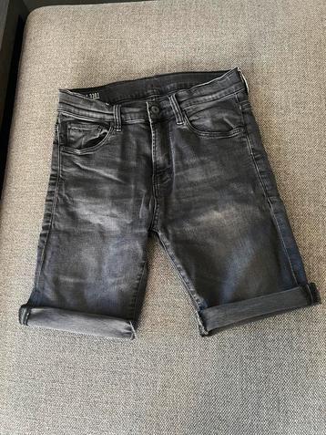 G STAR slim 3301 zwarte spijkerbroek korte broek mt 12 = 152 beschikbaar voor biedingen