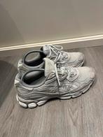 Asics gel schoenen maat 40, Sport en Fitness, Korfbal, Ophalen of Verzenden, Zo goed als nieuw, Schoenen