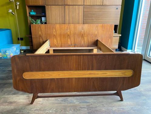 Vintage Mid-Century Bed Louis van Teeffelen stijl, Huis en Inrichting, Slaapkamer | Bedden, Gebruikt, Tweepersoons, 140 cm, 190 cm of minder