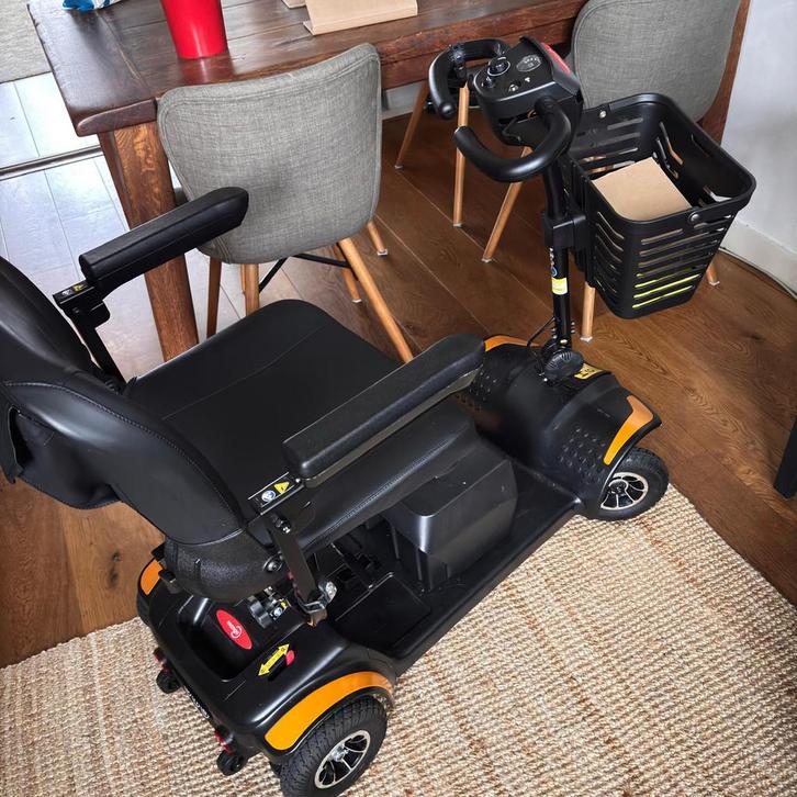 Demontabele scootmobiel, Diversen, Brommobielen en Scootmobielen, Zo goed als nieuw, Mango, 16 t/m 25 km, 10 km/u of minder, Ophalen