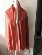 Omslagsjaal met franje - donkerzalm - 68 X 202 cm, Kleding | Dames, Ophalen of Verzenden, Zo goed als nieuw, Sjaal