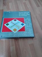 Bordspel van glas "  mens erger je niet " NIEUW, Hobby en Vrije tijd, Gezelschapsspellen | Bordspellen, Drie of vier spelers, Ophalen of Verzenden