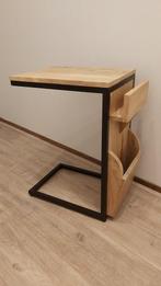 Lectuurtafel, Huis en Inrichting, Woonaccessoires | Krantenbakken en Lectuurbakken, Ophalen, Zo goed als nieuw