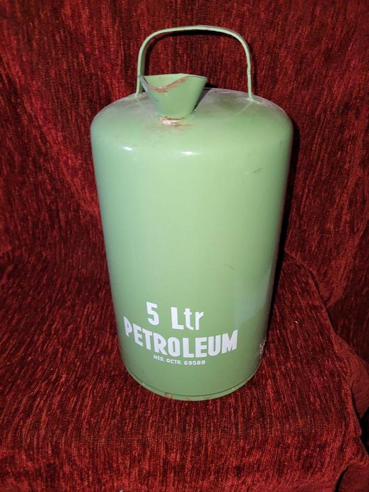 Vintage Petroleum Kan 5 Liter, Antiek en Kunst, Antiek | Overige Antiek, Ophalen of Verzenden