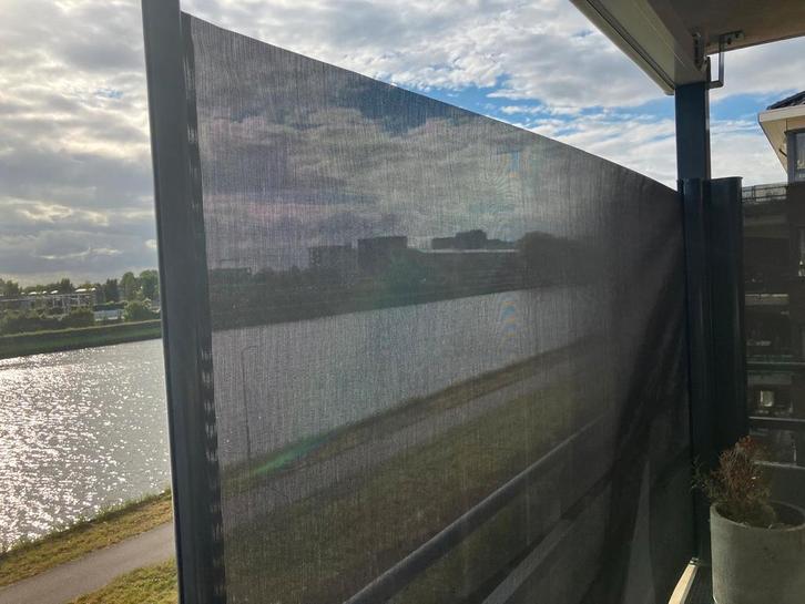 Uittrekbaar windscherm balkon/terras - antraciet/zwart, Tuin en Terras, Tuinschermen, Zo goed als nieuw, Aluminium, 150 tot 200 cm