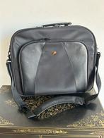 Nieuwe laptoptas tot 17 inch, Computers en Software, Laptoptassen, Ophalen of Verzenden, 17 inch of meer, Zo goed als nieuw