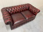 Engelse Chesterfield 2 zit bank Oxblood rood, Huis en Inrichting, Banken | Sofa's en Chaises Longues, Tweepersoons, Ophalen of Verzenden
