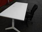 nette witte bureaus, Ophalen, In hoogte verstelbaar, Zo goed als nieuw, Bureau
