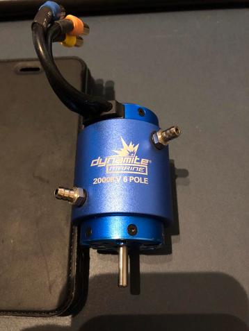 Gezocht !! Dynamite Marine 2000kv 6 Pole 3910 beschikbaar voor biedingen