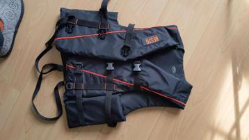 Besto ski zwemvest (50-60kg, 70+kg) beschikbaar voor biedingen
