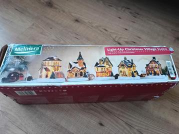 Kersthuisjes met verlichting. Nieuwe. beschikbaar voor biedingen